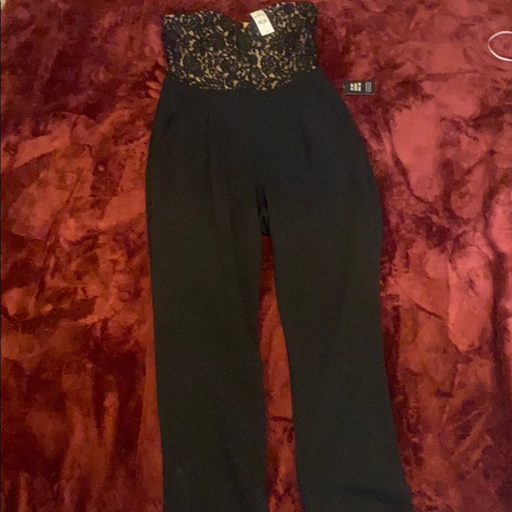 NWT Express Lace Sweetheart Jumpsuit - Picture 2 of 3